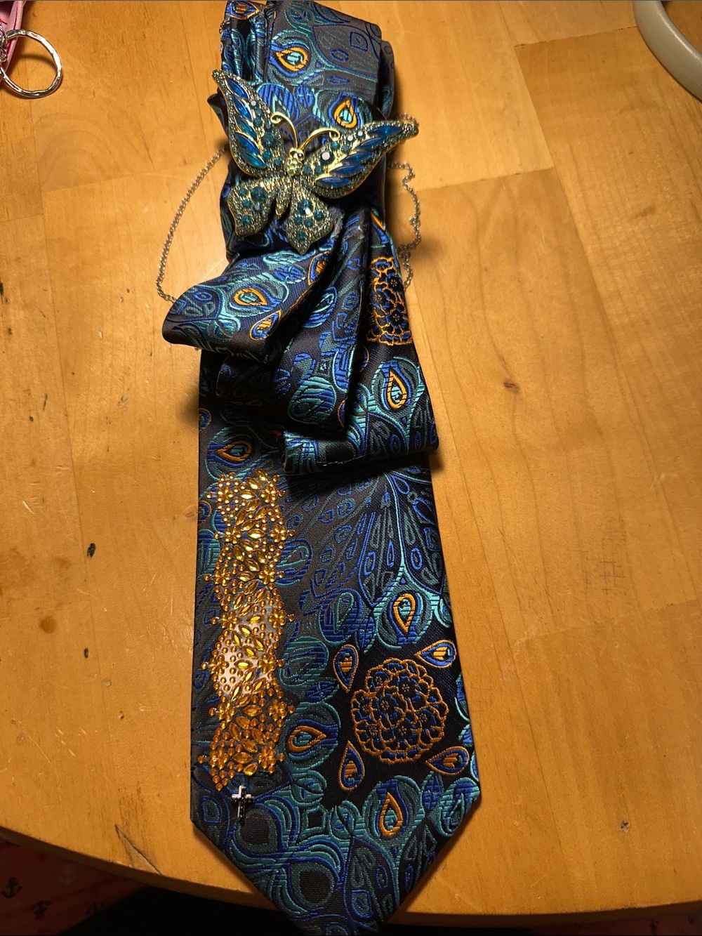 Blue Peacock Pattern Women's Silk Necklace Tie with Butterfly Brooch